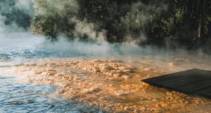 Lago que ferve naturalmente na Amazônia