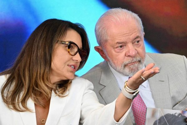 Lula aposta em ofensiva para reconquistar eleitorado feminino
