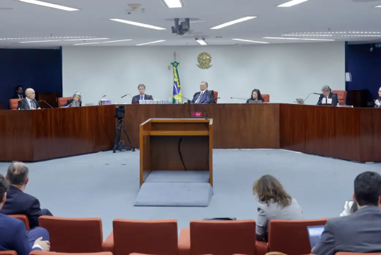 sessão de julgamento