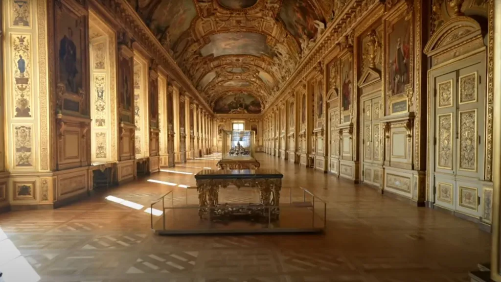 Galeria de Apolo, no Museu do Louvre