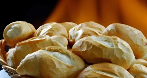 Cesta de pães franceses
