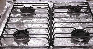 papel-alumínio no fogão