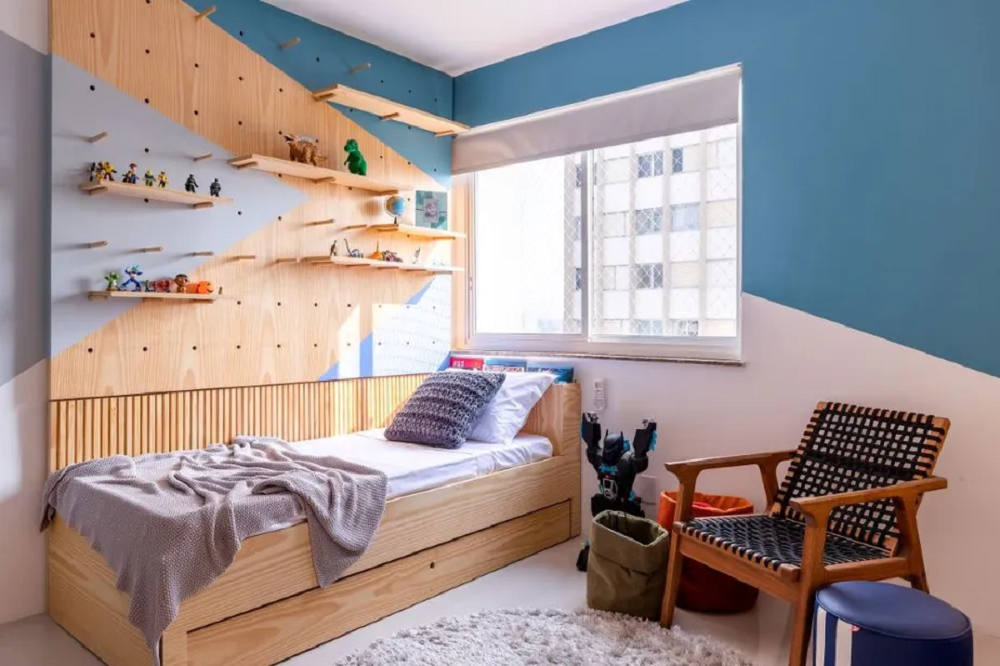 quarto de menino, pequeno e decorado