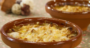 Sopa de cebola gratinada