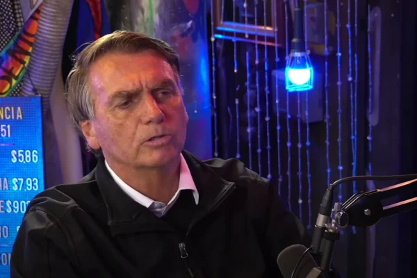 Moraes libera entrevista de Bolsonaro a podcast de faria limer