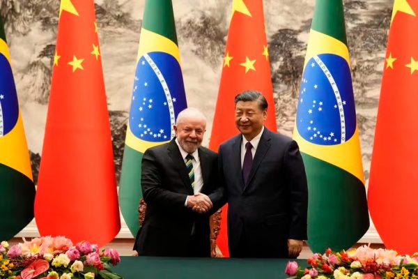 Especialista diz que EUA entregaram mercado chinês de soja ao Brasil