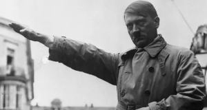Adolf Hitler sério