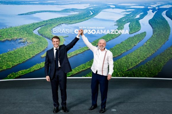 COP30: Lula e Macron discutem clima e segurança na fronteira em reunião em Belém