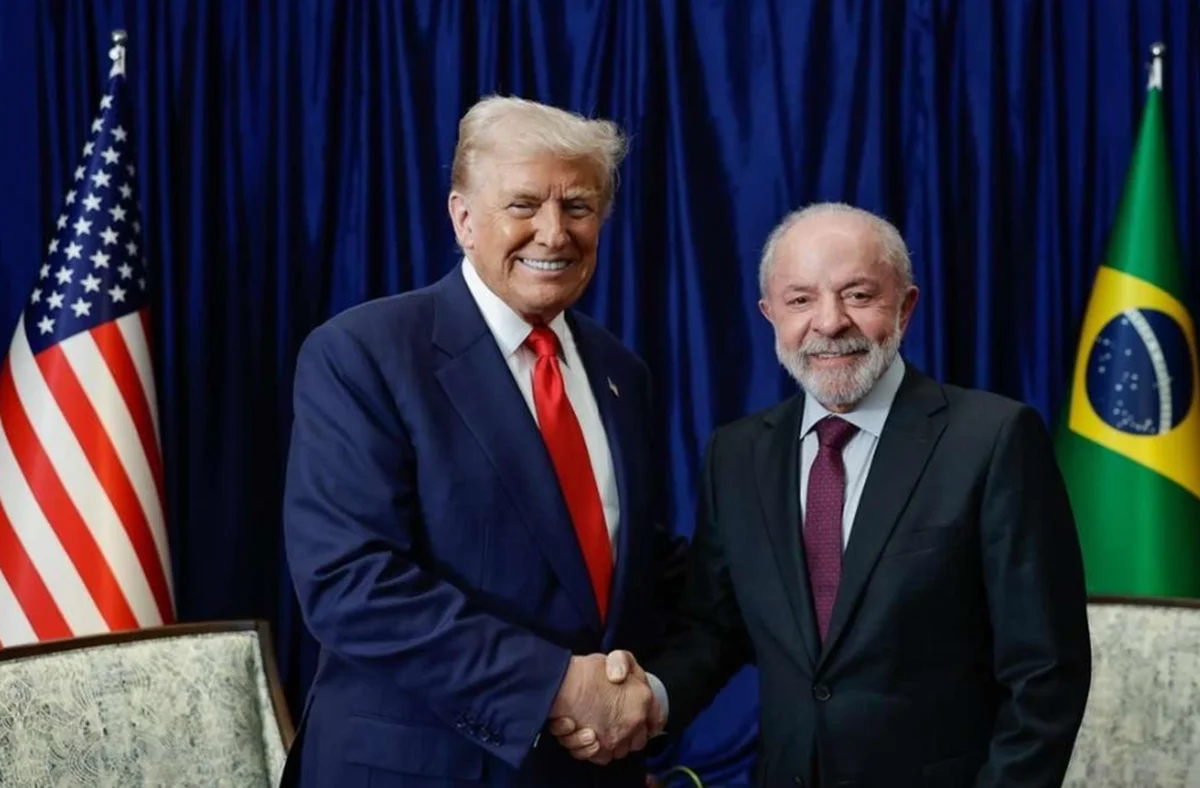 Trump prepara isenção de tarifas para café, cacau e bananas, diz representante dos EUA
