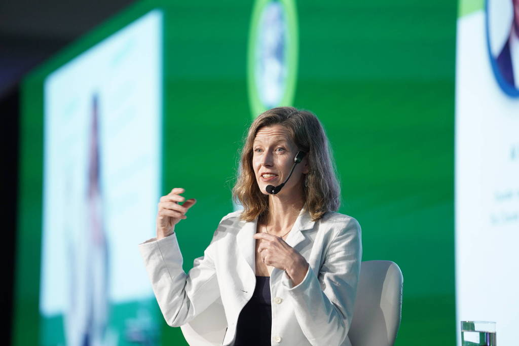 Karenna Gore em palestra sobre o Balanço Ético Global Realidade Climática 