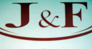 Logo da J&F
