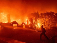 Dezenas morreram nos incêndios na Califórnia, mais um evento climático extremo