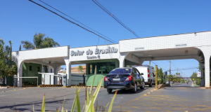 Entrada do condomínio Solar de Brasília