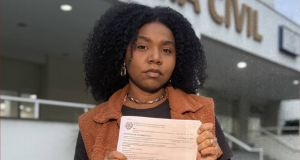 A vereadora Thais Ferreira (Psol) com registro de ocorrência