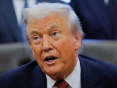 O presidente americano, Donald Trump, falando, sério