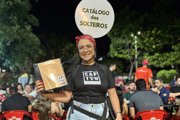 Match ao vivo: 'Catálogo dos Solteiros' revitaliza a paquera nos bares no DF