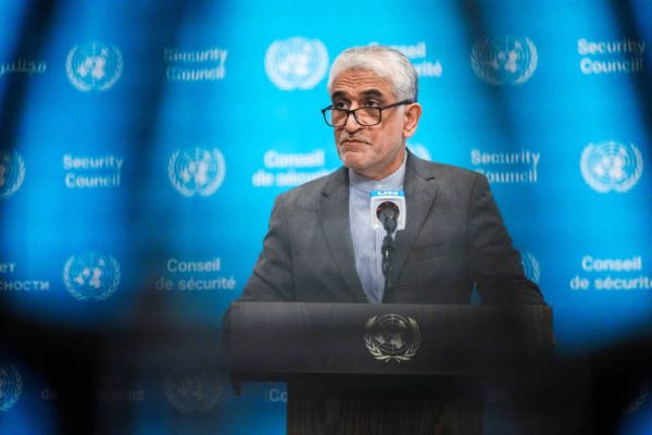 Após ameaças dos EUA, Irã acusa Trump de incitar violência e promete reagir