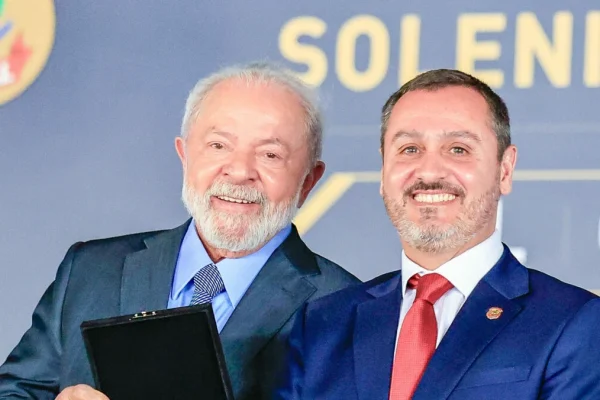 Lula se reúne com diretor-geral da PF para tratar sobre fraudes no Banco Master