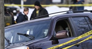 Carro de Renee Good com marca de tiro