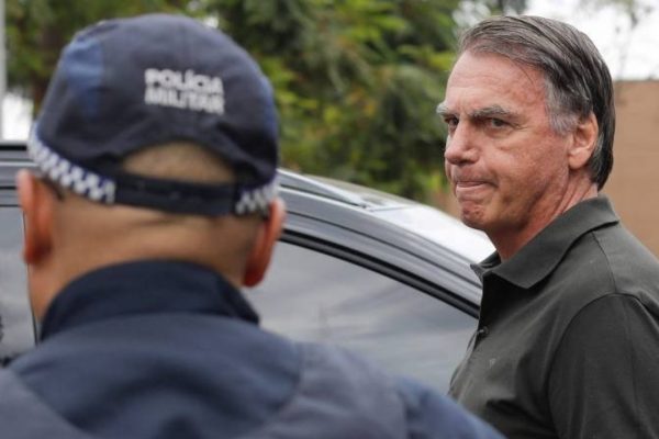 Cela para quatro presos será usada exclusivamente por Jair Bolsonaro na Papudinha
