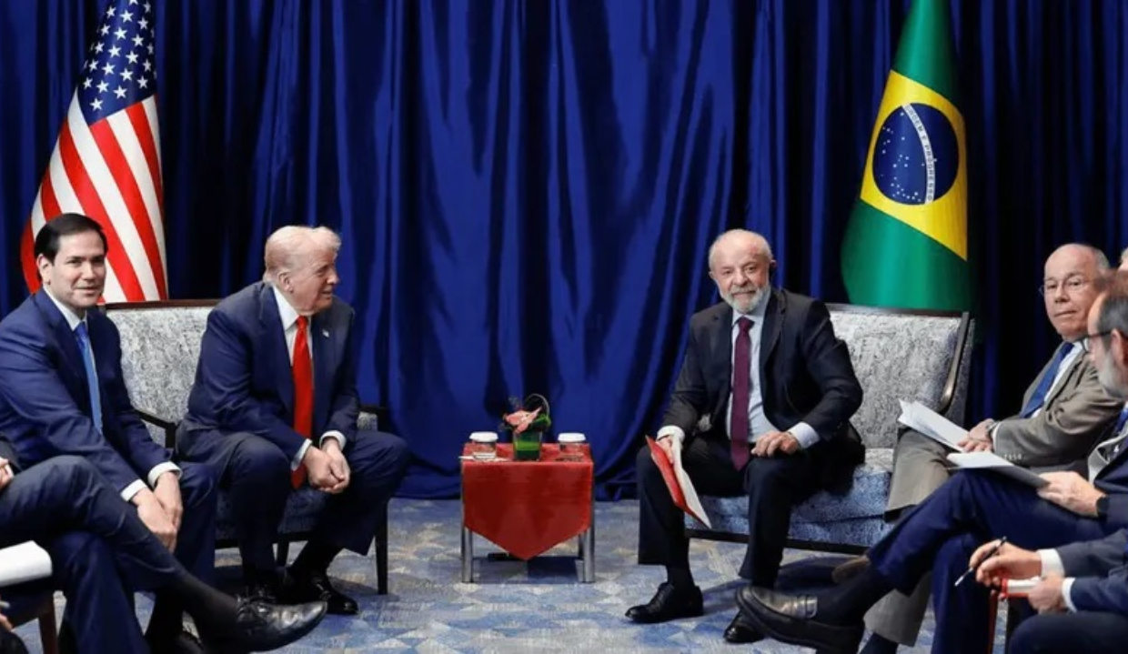 O presidente Luiz Inácio Lula da Silva e o presidente dos Estados Unidos, Donald Trump, em encontro anterior