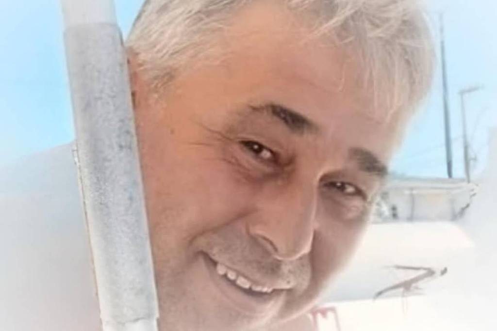 Luiz Pedro Santos, que morreu afogado em Maricá (RJ), em close, sorrindo para a câmera