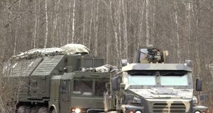 Orechnik em seu lançador móvel