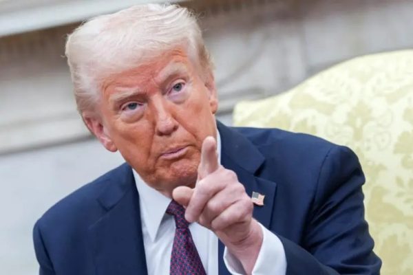 Trump ameaça mobilizar militares em resposta aos protestos em Minnesota