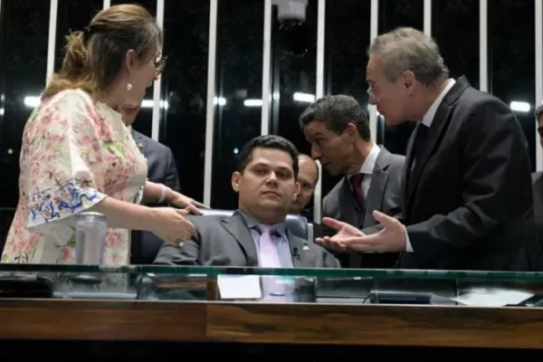 Senadores driblam Alcolumbre e investigam Master mesmo sem CPI