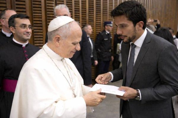 O presente do Papa para o padre Júlio Lancellotti