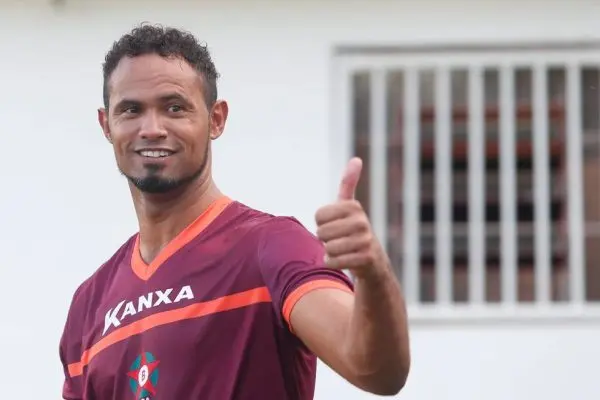 Defesa orienta goleiro Bruno a não se apresentar após ordem de prisão; saiba o motivo
