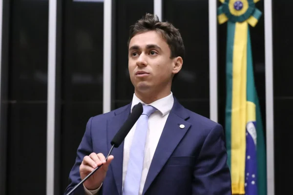 Verissimo votou por engano em Jânio, mas quem votaria enganado em Nikolas? Por Moisés Mendes