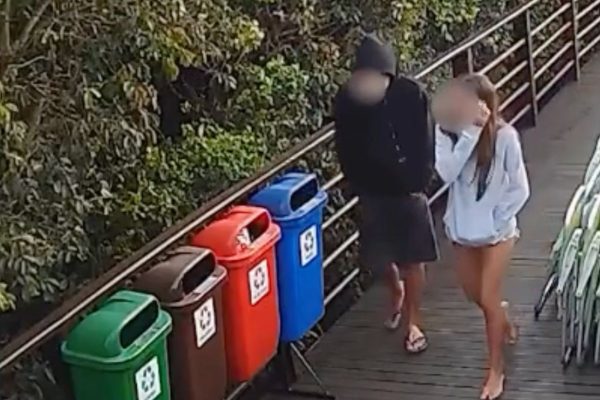 Justiça divulga os nomes dos adultos indiciados por coação no 'Caso Orelha'