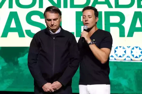VÍDEO - "Não sou bolsonarista": pastor André Valadão abandona ex-presidente