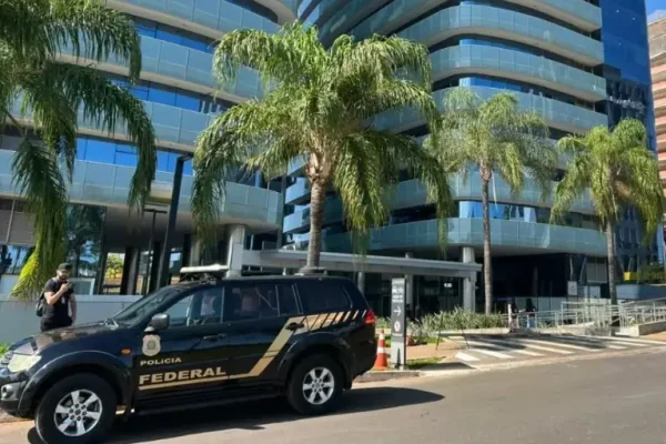 Caso Master: PF apreende 52 celulares, mas não envia conteúdo ao STF