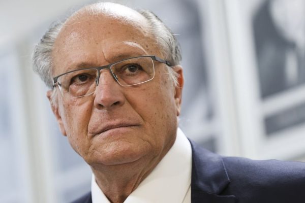 Acordo UE-Mercosul pode transformar o comércio brasileiro até maio, diz Alckmin