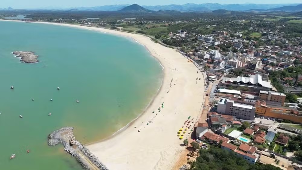 Orla de Meaípe, em Guarapari, Espírito Santo, vista de cima