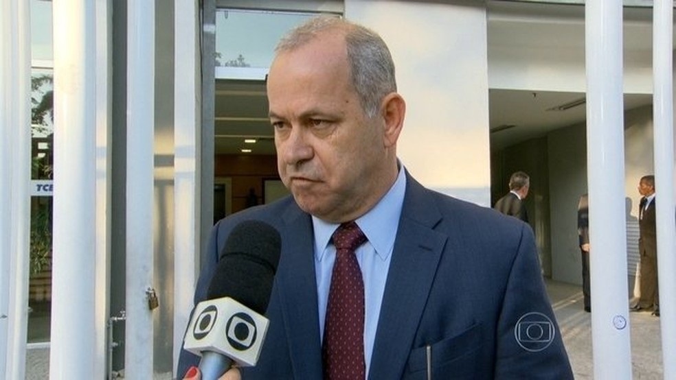 O ex-conselheiro do TCE-RJ (Tribunal de Contas do Estado do Rio de Janeiro), Domingos Brazão, dando entrevista para a Globo