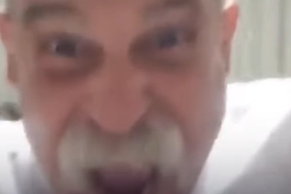 VÍDEO: Deputado bolsonarista comemora rebaixamento da Acadêmicos de Niterói e ataca Lula