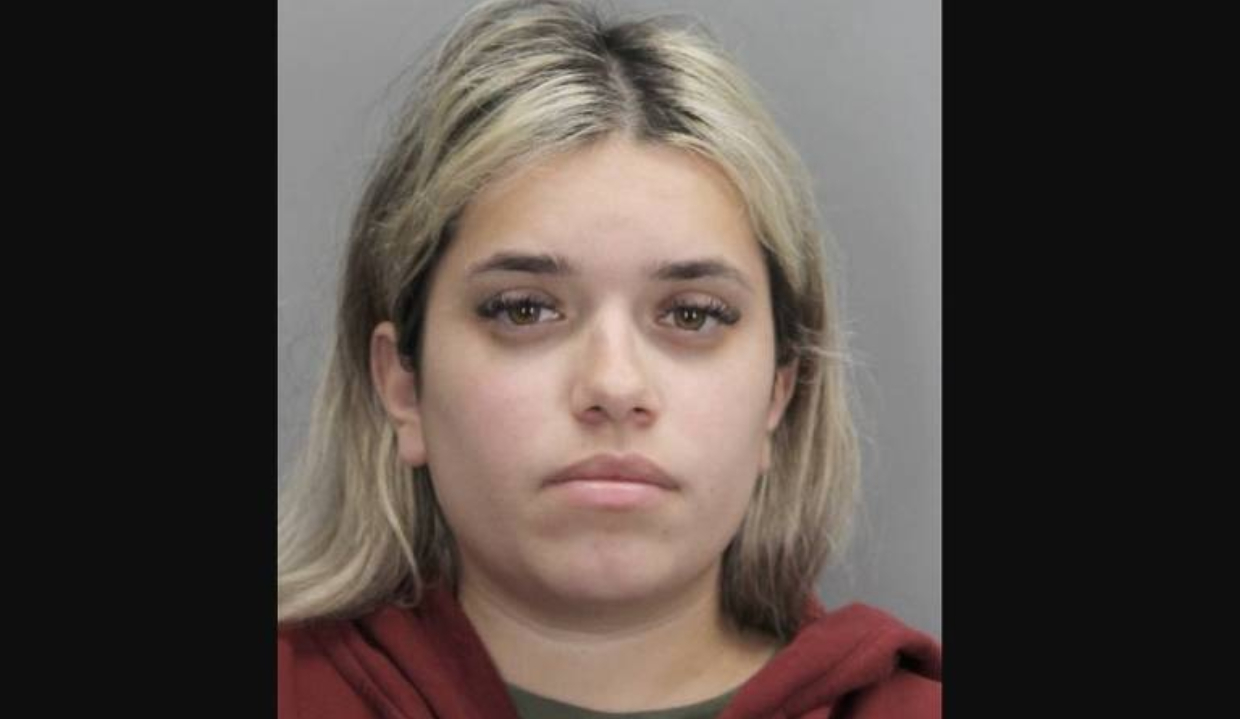 A babá Juliana Peres Magalhães no centro de montagem