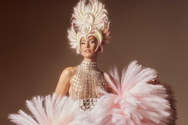 Camila Pitanga sobre tributo a Lula na Sapucaí: 'História fantástica, tem que ser celebrado'