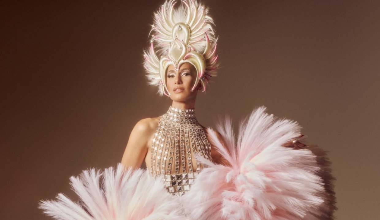 Camila Pitanga fantasiada, séria