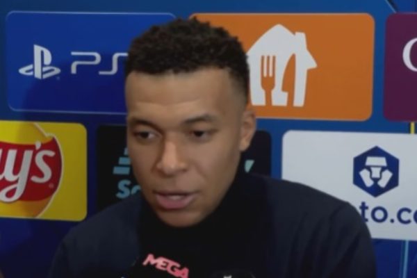 VÍDEO - Mbappé pede punição após insultos racistas contra Vini Jr. na Champions
