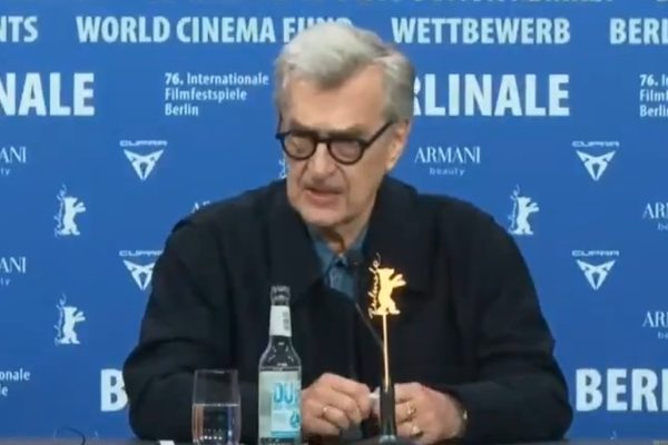 Festival de cinema de Berlim censura pergunta sobre Gaza e Win Wenders se acovarda
