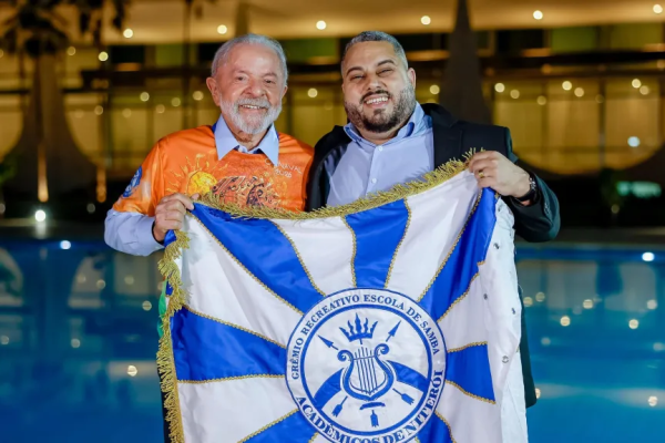 Em homenagem a Lula no Rio, PT orienta filiados a driblar armadilhas da extrema direita