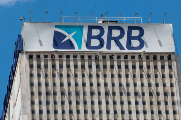 Caso Master: Justiça bloqueia R$ 376 milhões de Vorcaro e mais dois no BRB