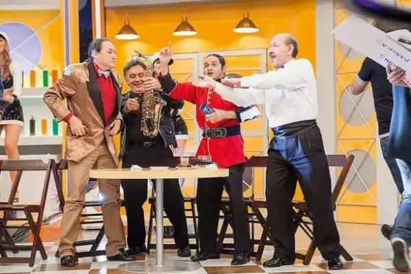 Humorista do SBT é colocado em coma induzido após sofrer acidente