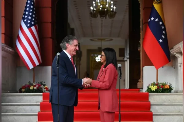 EUA dizem ter levado US$ 100 milhões em ouro da Venezuela após missão oficial