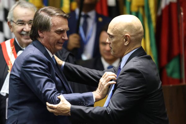 Como bolsonaristas querem usar internação para pressionar Moraes