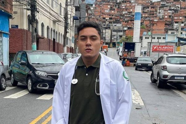 Jovem Pan é condenada a pagar R$ 30 mil aos pais de estudante morto por PMs após informação falsa